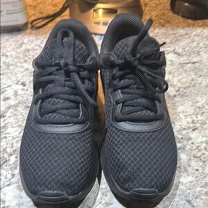Nike Women's Black Athletic Shoes